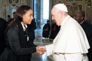 Papa Francisco: "Dile a la República Dominicana que no está sola"