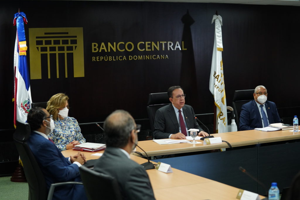 Economía dominicana creció 13.3 % en primer semestre 2021, según el Banco Central