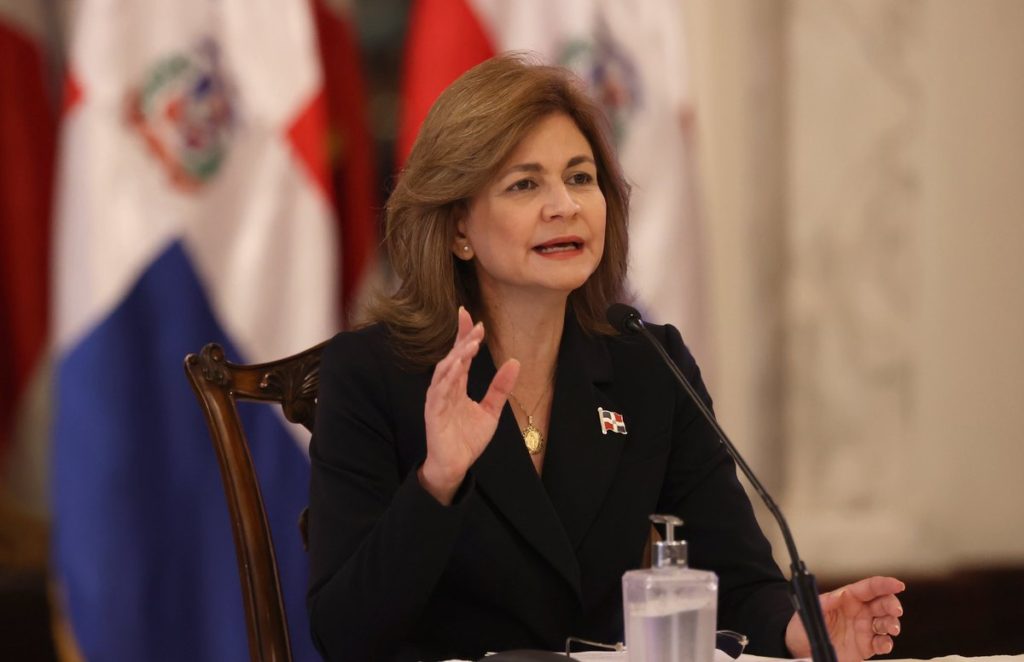 El jueves y en Santiago: gobierno dominicano iniciará la jornada de vacunación en escuelas