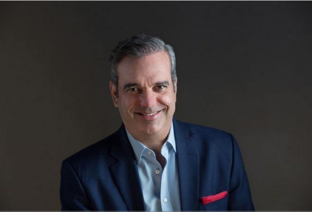 Abinader figura en lista de líderes mundiales "escondieron fortunas; DICOM refuta