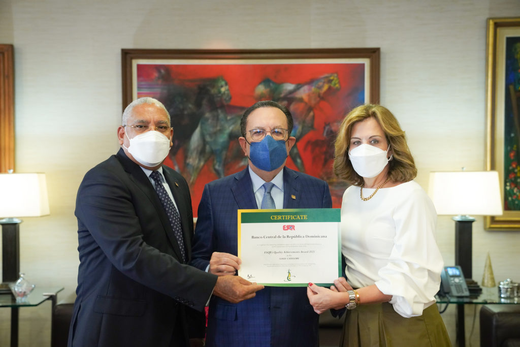 Banco Central obtiene Premio a la Calidad 2021 de la Sociedad Europea para la Investigación de la Calidad - ESQR