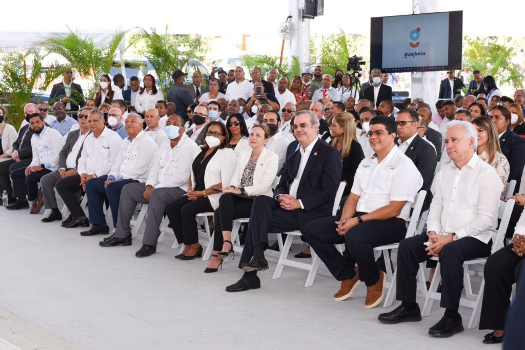 Presidente Abinader deja iniciados trabajos de segunda fase saneamiento de la cañada Guajimía