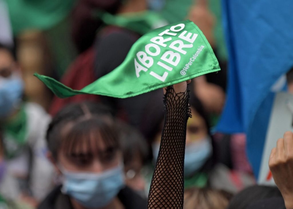 Colombia despenaliza el aborto hasta las 24 semanas
