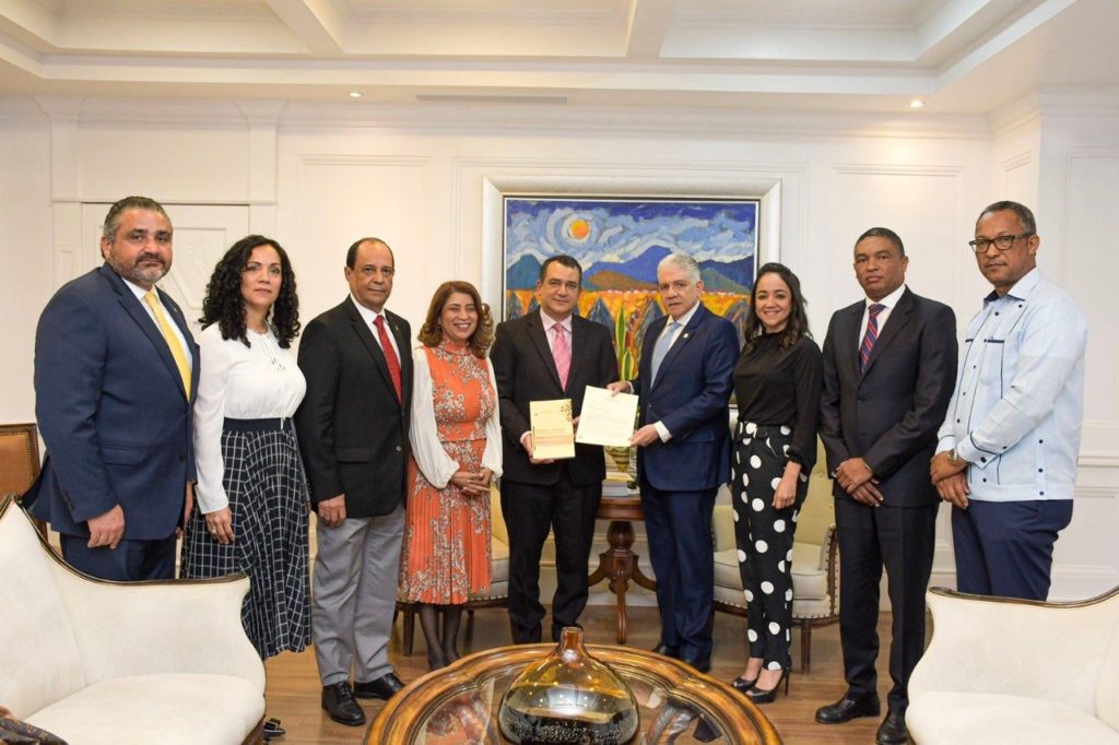 JCE deposita al Senado anteproyectos modifiquen leyes de partidos y de régimen electoral, eldigital.com.do