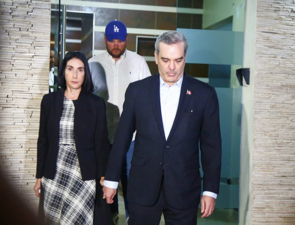 Presidente y esposa visitan la familia Jorge Villegas , eldigital.com.do