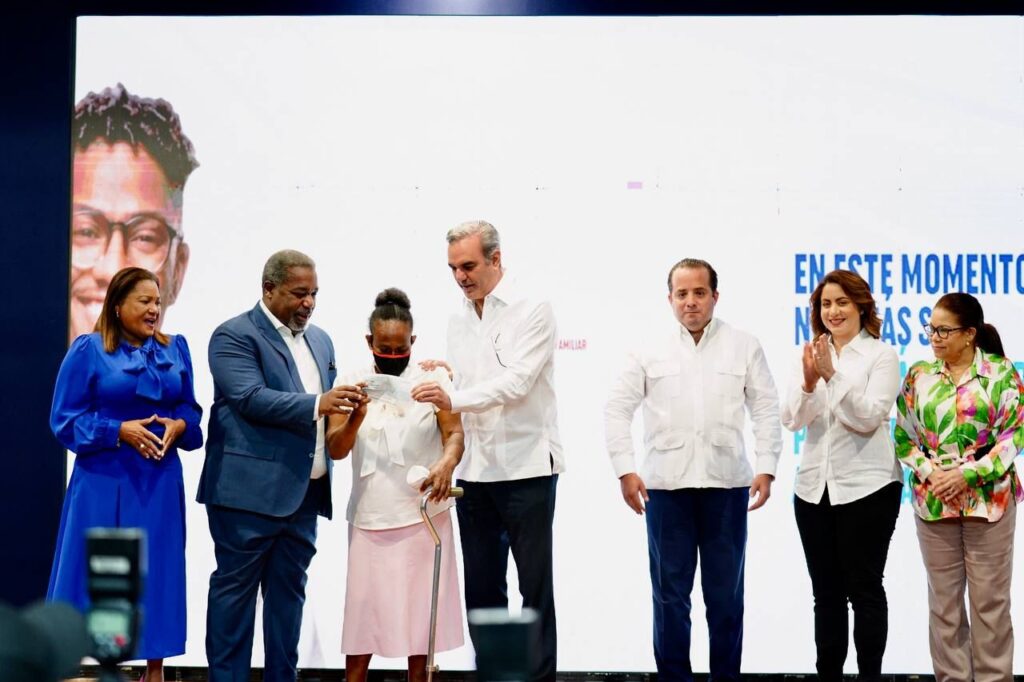 Un millón de hogares dominicanos en condición de pobreza extrema recibirán el ´Bono de Apoyo Familiar´, eldigital.com.do