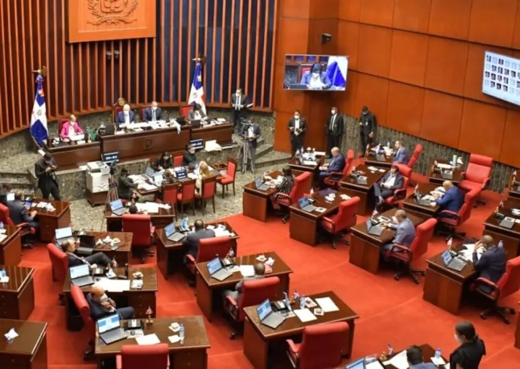 Senado deja sobre la mesa hasta el miércoles proyecto de Ley de Extinción de Dominio, eldigital.com.do