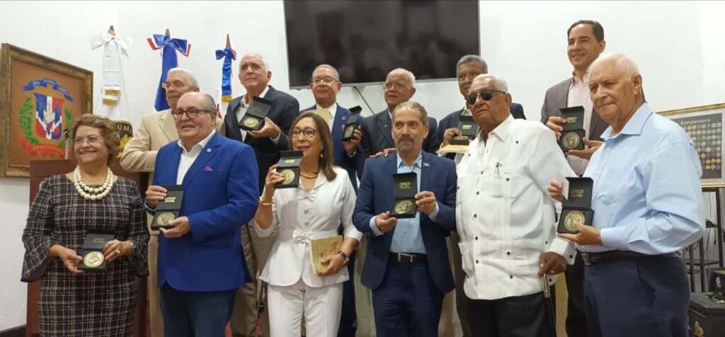 Efemérides Patrias pone a circular una moneda especial conmemorativa del “Día del Cacique Enriquillo”, eldigital.com.do