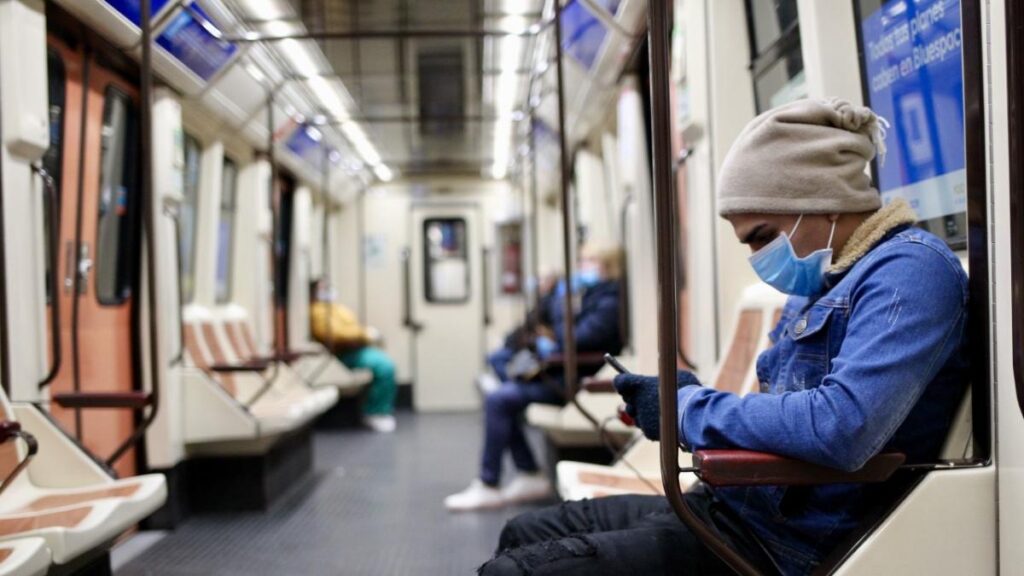 Nueva York levanta mandato de usar mascarillas en medios de transporte, eldigital.com.do