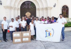 Voluntariado Bancentraliano entrega ayuda a afectados por huracán Fiona en Hato Mayor, eldigital.com.do
