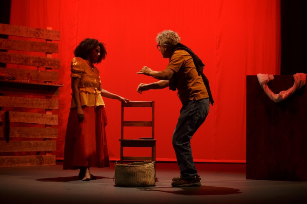 2022 cierra teatralmente en alto con Gorgona: la abuela del escorpión, eldigital.com.do