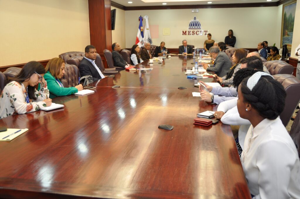 MESCyT convoca a Becas Internacionales para estudiantes universitarios en diferentes universidades del mundo, eldigital.com.do