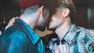 Filtran foto del apasionado beso entre Bad Bunny y Gael García, eldigital.com.do