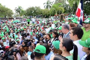 A pesar de todos los desafíos que enfrenta la juventud dominicana, como el de la pobreza, de la desigualdad, del analfabetismo, de la drogadicción, del delito, del desempleo y de la marginalidad, tenemos una juventud comprometida con el presente y el futuro de nuestro país., eldigital.com.do