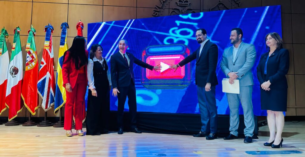 MESCYT lanza convocatoria para otorgar más 2 mil becas internacionales a jóvenes dominicanos, eldigital.com.do