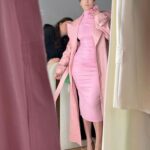 Modo Barbie: Jennifer López detona la red al posar con este vestido tubo en la promoción de su película, eldigital.com.do