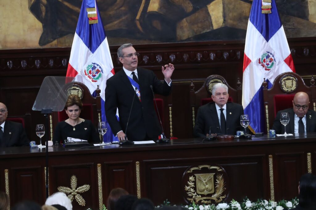 RD recibió ocho millones y medio de visitantes en 2022 y US$8,400 millones en entrada de divisas, eldigital.com.do