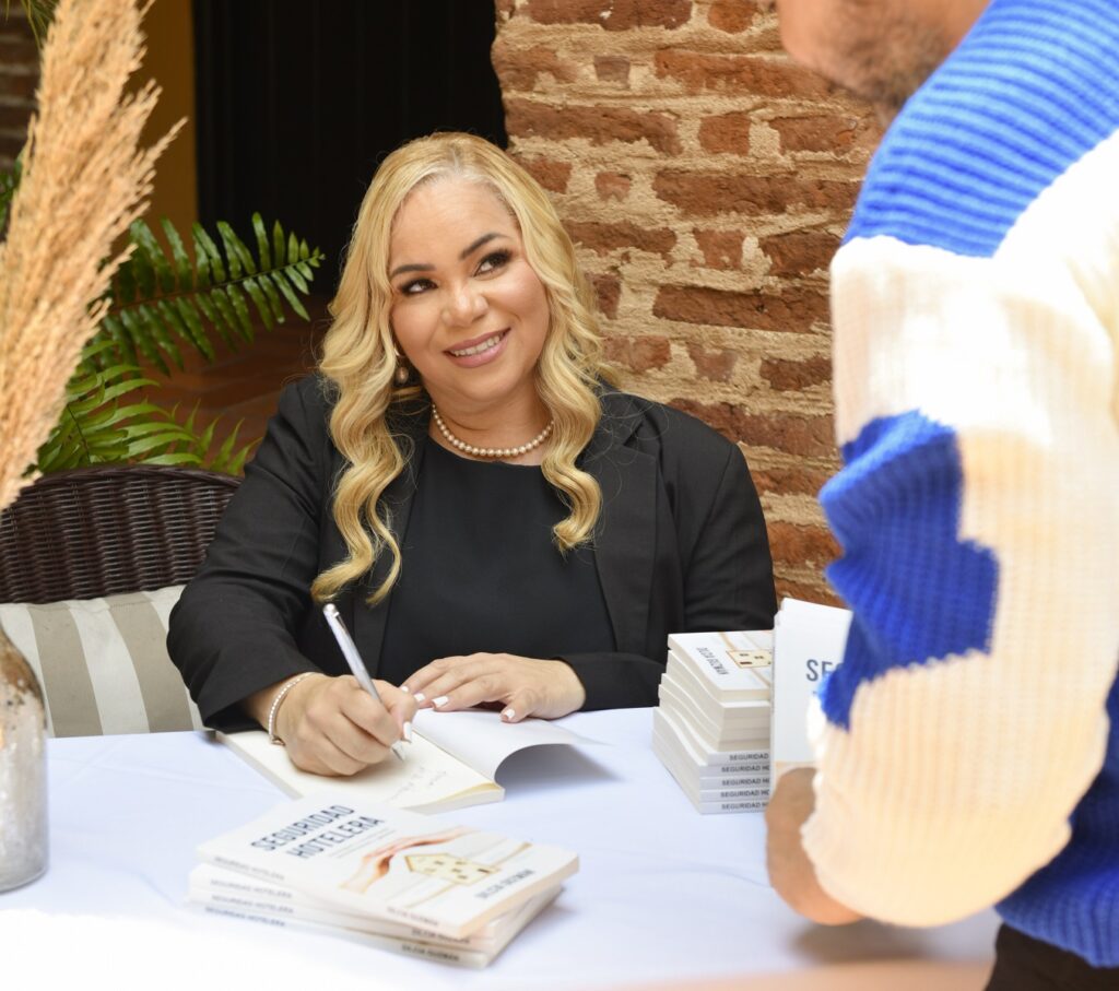 Ponen en circulación libro sobre seguridad hotelera, eldigital.com.do