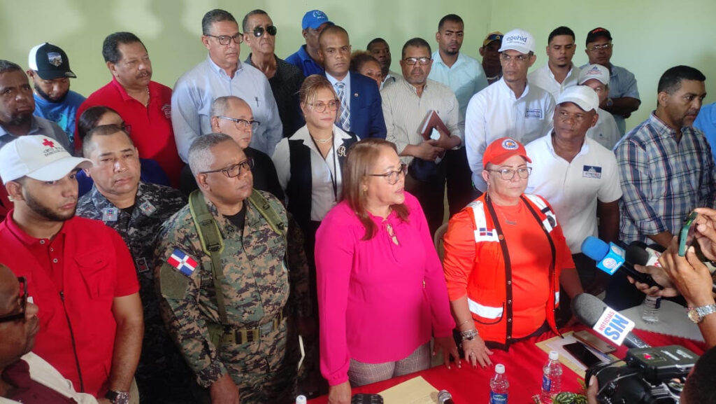 Defensa Civil en sesión permanente ante posibles efectos de la tormenta Franklin en RD, elldigital.com.do
