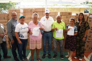 300 Familias de Arroyo Bonito en Santo Domingo Oeste reciben enseres del hogar, eldigital.com.do