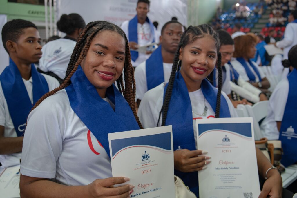 CTC certifica 900 jóvenes en distintas áreas tecnológicas, eldigital.com.do