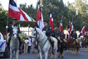 Cientos disfrutan de exhibición y cabalgata duartiana en Zona Colonial, eldigital.com.do