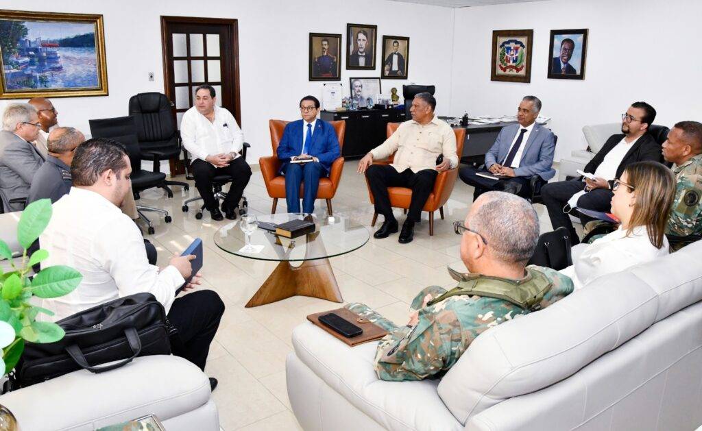 Reforzarán seguridad de hospitales con 30 nuevos oficiales del Ejército Nacional, eldigtial.com.do