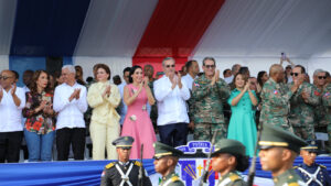 Presidente Abinader encabeza desfile militar por el 180 aniversario de la Independencia Nacional, eldigital.com.do