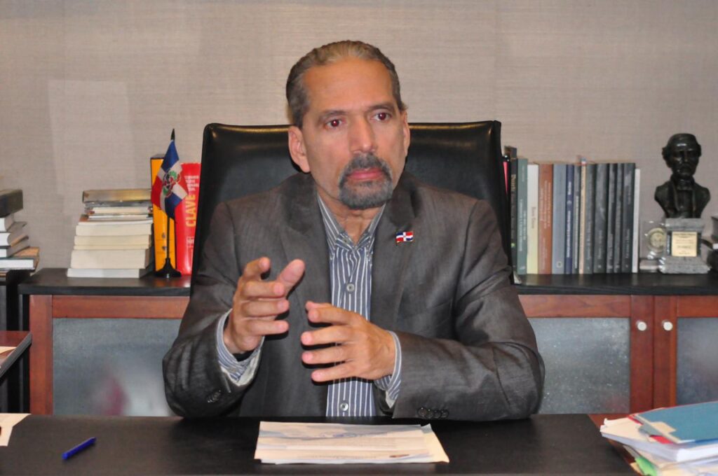 Presidente de Efemérides Patrias pondera el doctorado Honoris Causa a Luis Abinader, eldigital.com.do