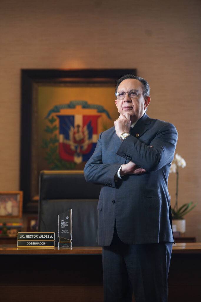 Valdez Albizu es distinguido por segunda vez como “Gobernador del año en América Latina”, eldigital.com.do