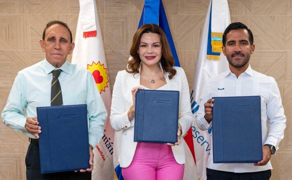 Voluntariado Banreservas y Fundación Cruz Jiminián se unen para cubrir medicamentos de alto costo, eldigital.com.do