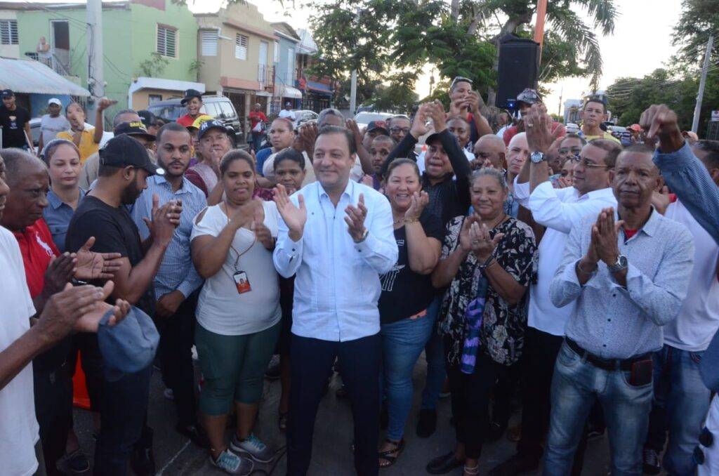 Abel promete aumentar de RD$ 1,600 mensual a RD$8,000 la tarjeta Supérate, eldigital.com.do