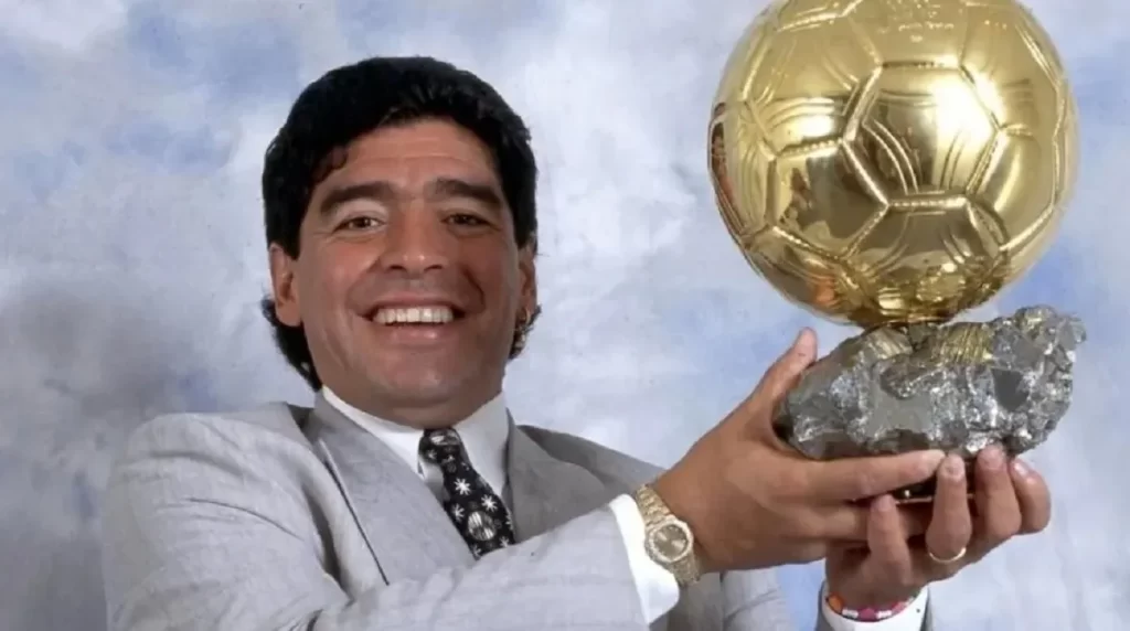 Herederos de Maradona presentarán demanda destinada de frenar subasta del balón de oro de 1986, eldigital.com.do