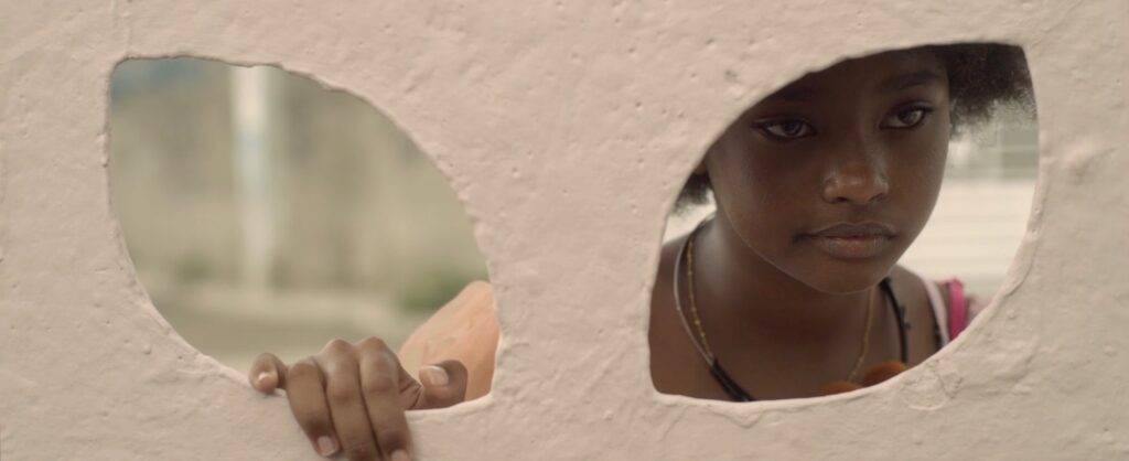 “Boca Chica”, la historia de una niña en la cúspide de la feminidad y el derribe de los secretos familiares, eldigital.com.do