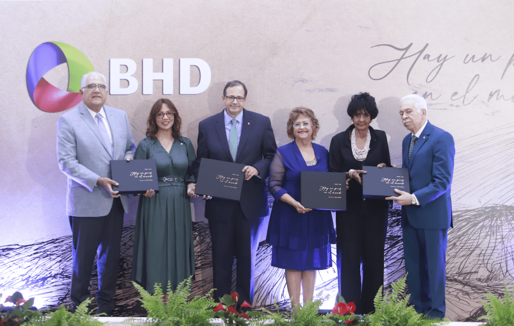 BHD presenta edición conmemorativa del poema “Hay un país en el mundo” ilustrado por Elsa Núñez, eldigital.com.do