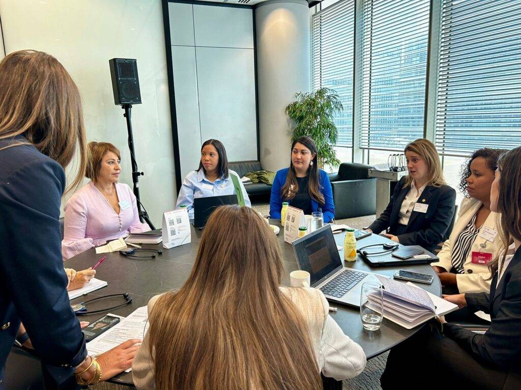 Representantes del sector bancario dominicano intercambian experiencias sobre equidad de género e inclusión en el Reino Unido, eldigital.com.do