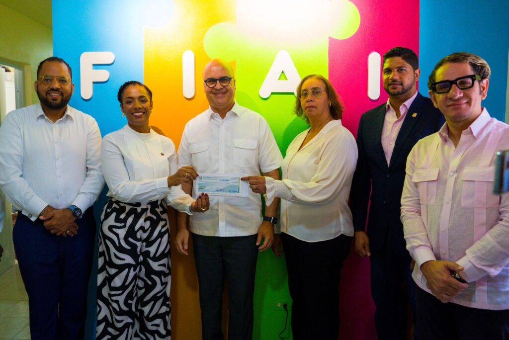 Gobierno entrega aportes por RD$6 millones a la Fundación Integral de Autismo e inclusión Social, eldigital.com.do