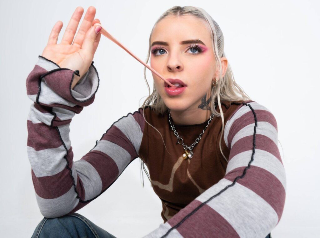 Young Miko inicia gira mundial “XOXO 2024” en Altos de Chavón, eldigital.com.do