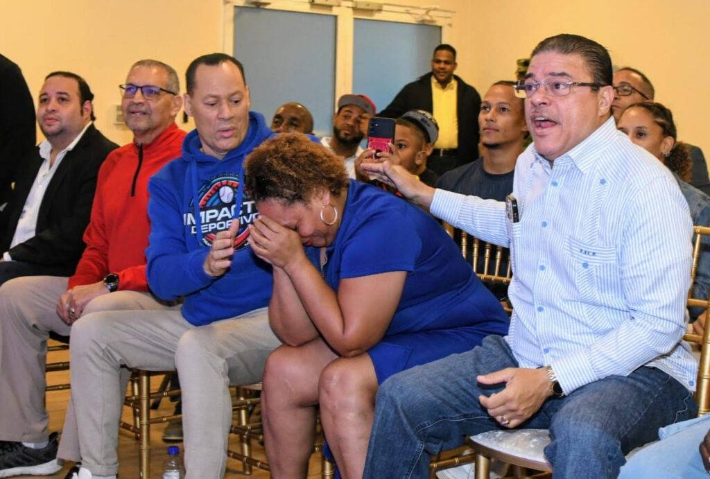 Camacho a Pinales y Alcántara: ustedes son parte de “los mejores atletas del mundo”, eldigital.com.do