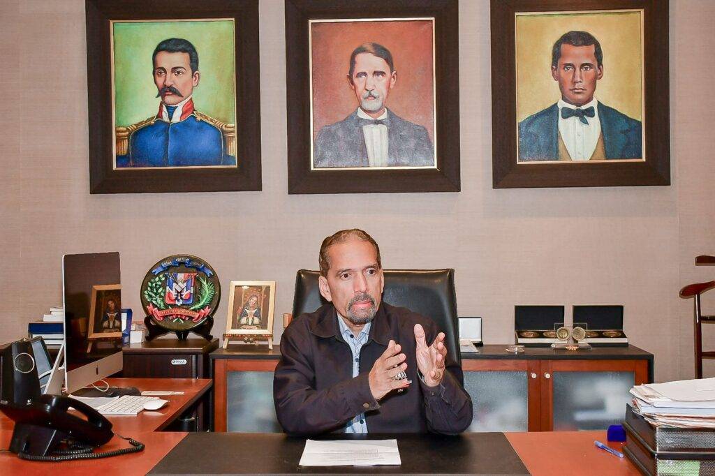 Juan Pablo Uribe exhorta respaldar medidas de contención migratoria, eldigital.com.do