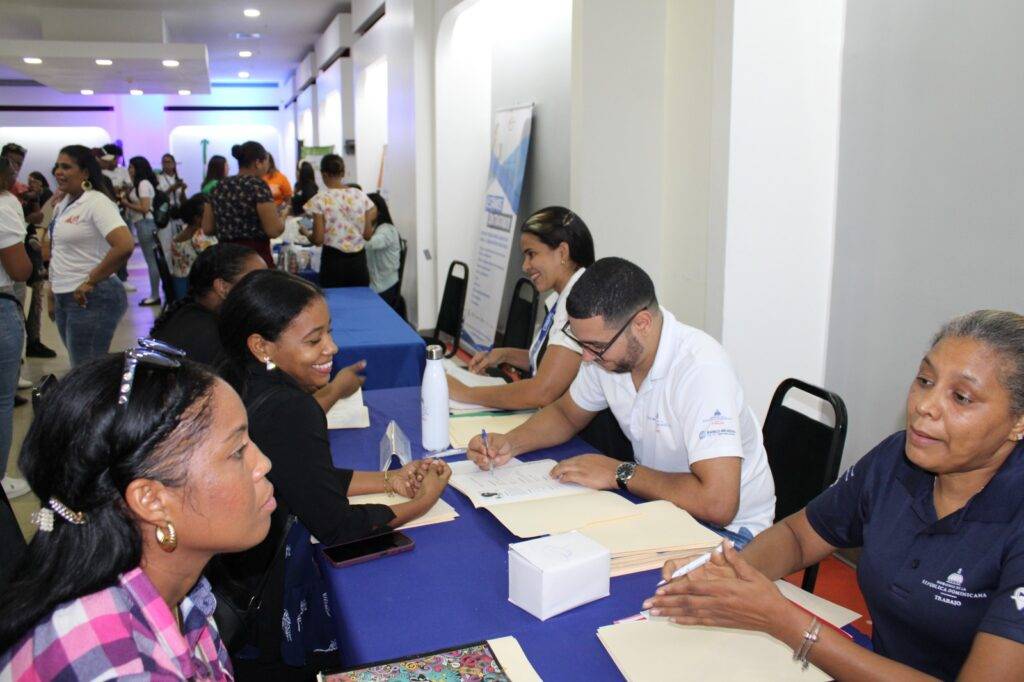 CENAPEC realiza 3ra. Edición de la Feria de Empleo y posiciona a 300 jóvenes en el mercado laboral, eldigital.com.do