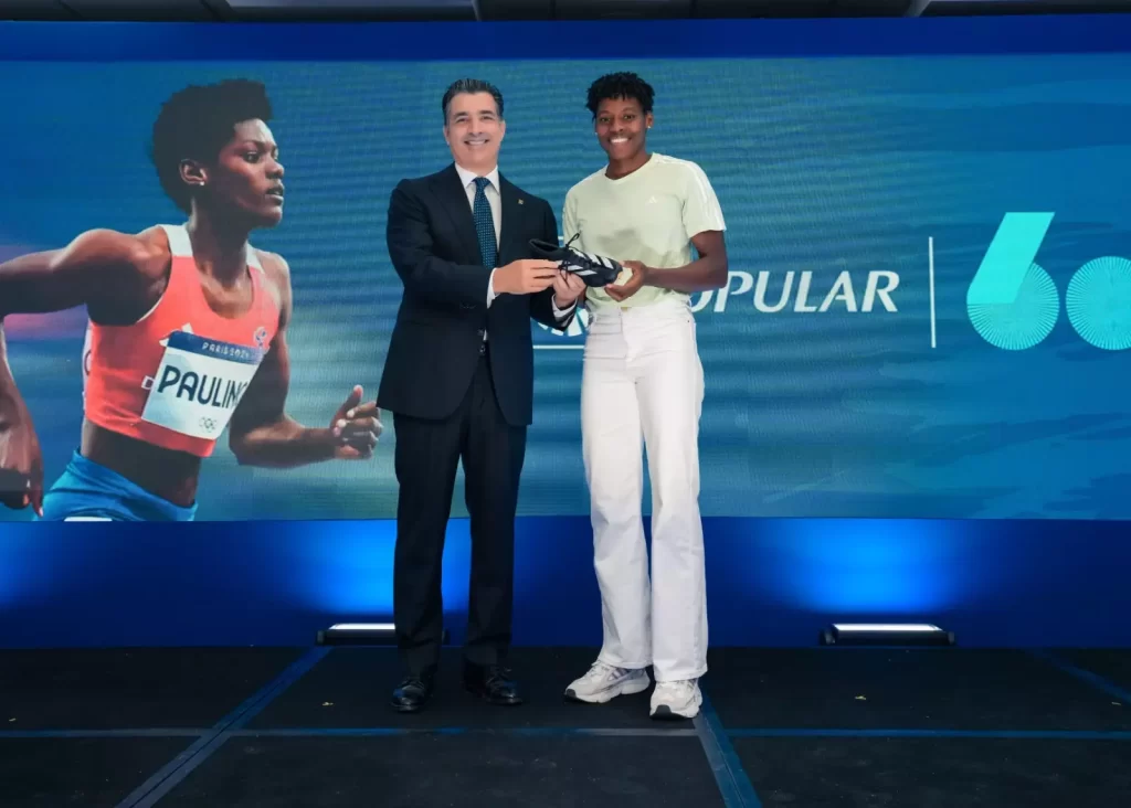 Popular celebra los éxitos deportivos de Marileidy Paulino con empleados y clientes, eldigital.com.do