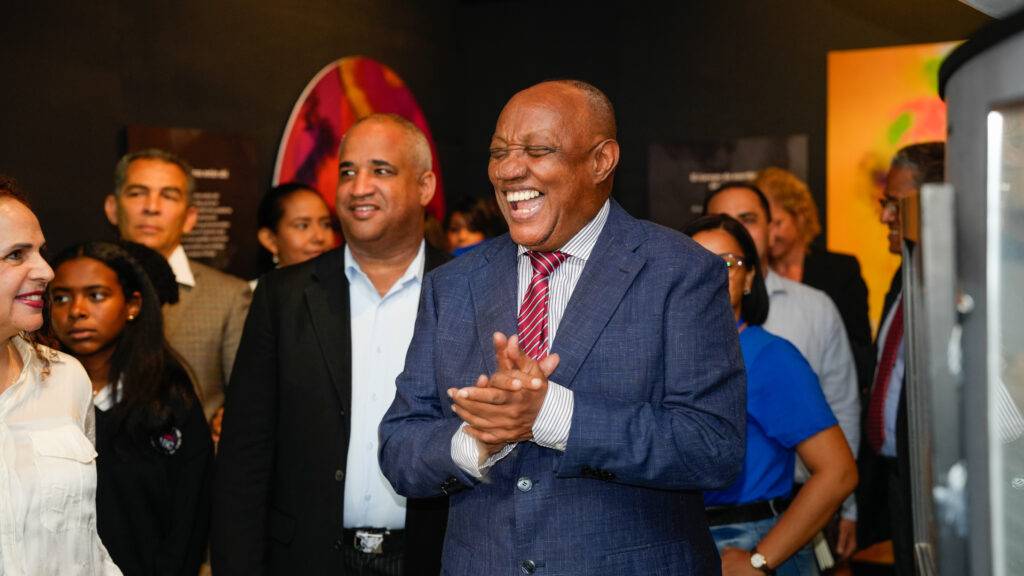 Inauguran los pabellones de Mateo Morrison y de Washington Heights en la Feria del Libro, eldigital.com.do