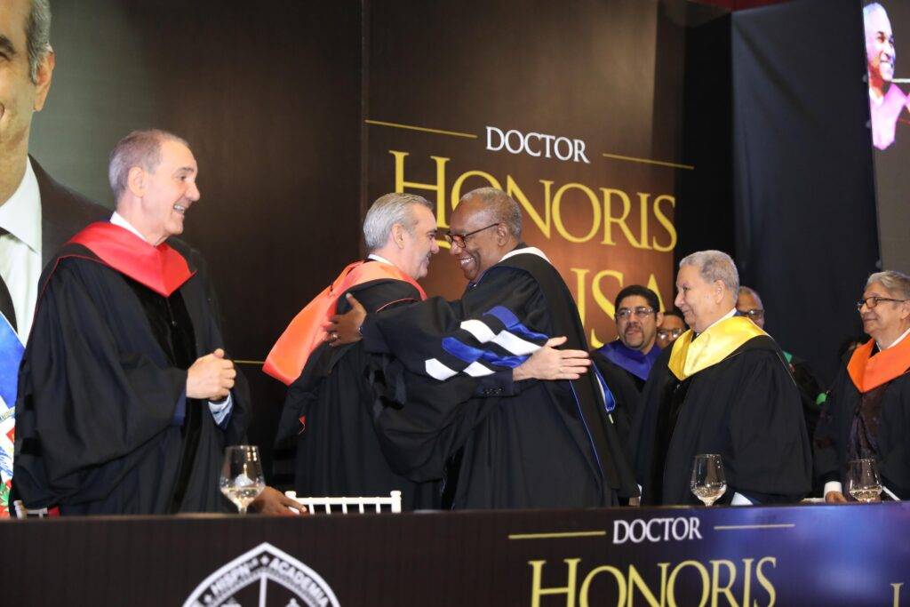 Presidente Abinader recibe Doctorado Honoris Causa de la UASD, eldigital.com.do