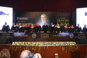 Presidente Abinader recibe Doctorado Honoris Causa de la UASD, eldigital.com.do