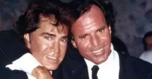 Julio Iglesias y José Luis Rodríguez: la solidaridad de dos grandes con el gran Raphael