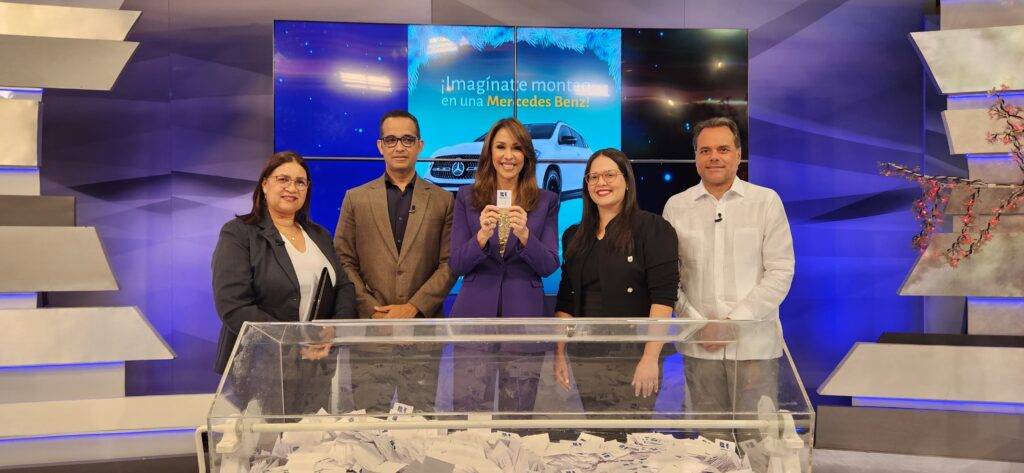 Sorteo Navideño de Rehabilitación: el boleto 15059 ganó una jeepeta Mercedes Benz, eldigital.com.do