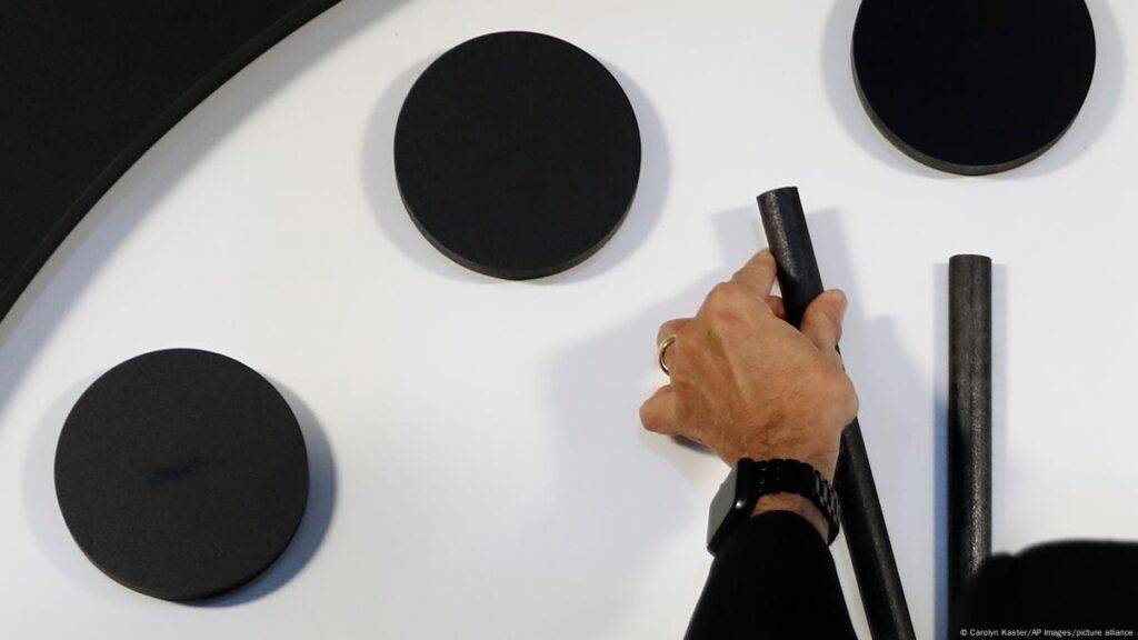 El Reloj del Apocalipsis se acerca un segundo a la medianoche, la hora del fin del mundo, eldigital.com.do