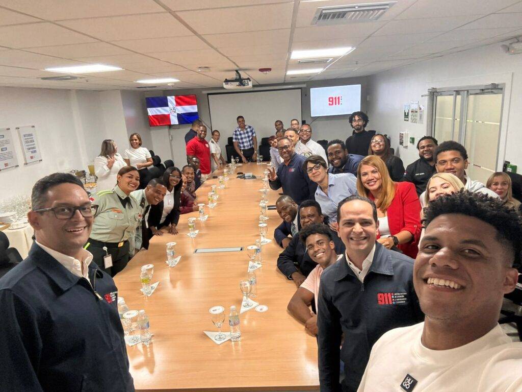 Juan Soto almuerza con colaboradores del Sistema 911, eldigital.com.do