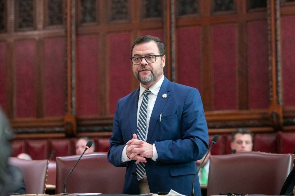 Senador estatal de NY, Luis Sepúlveda rechaza denigrantes redadas migratorias, eldigital.com.do